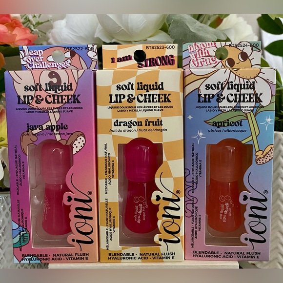 🆕🪷  IONI LIMITED EDITION  SOFT LIQUID “LIP & CHEEK” 3-PIECE SET BRAND NEW IN BOX - Picture 3 of 9